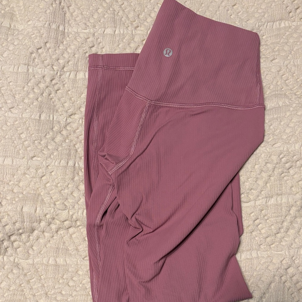 New condition  ❇️Women's dusty pink lululemon ribbed leggings